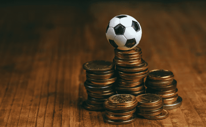 Minimising Risk and Maximising Profits in Sports Betting
